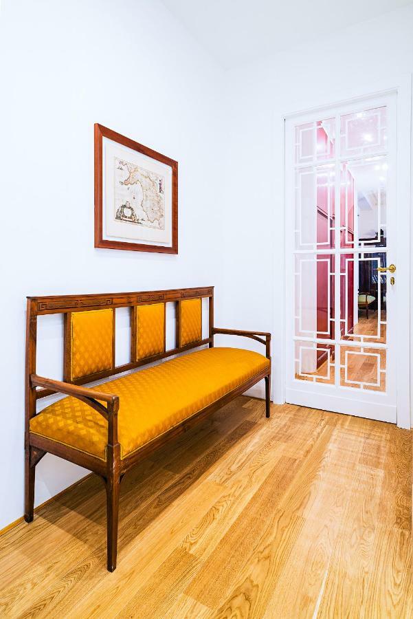 Donna Giulia, Luxury House 2* Salerno
