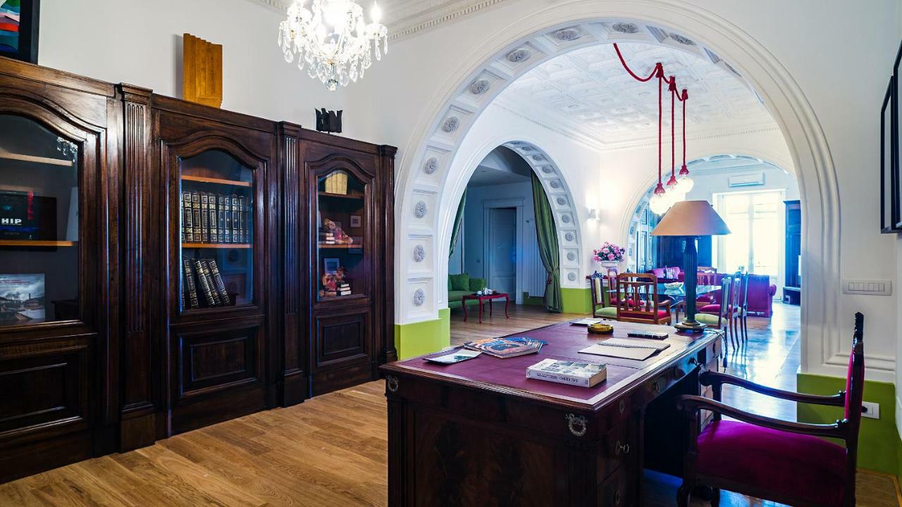 Donna Giulia, Luxury House